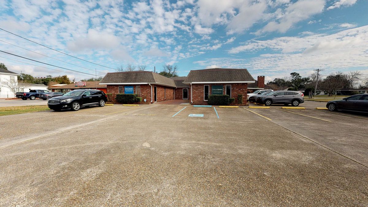 8451 State Rte 23, Belle Chasse, LA 70037